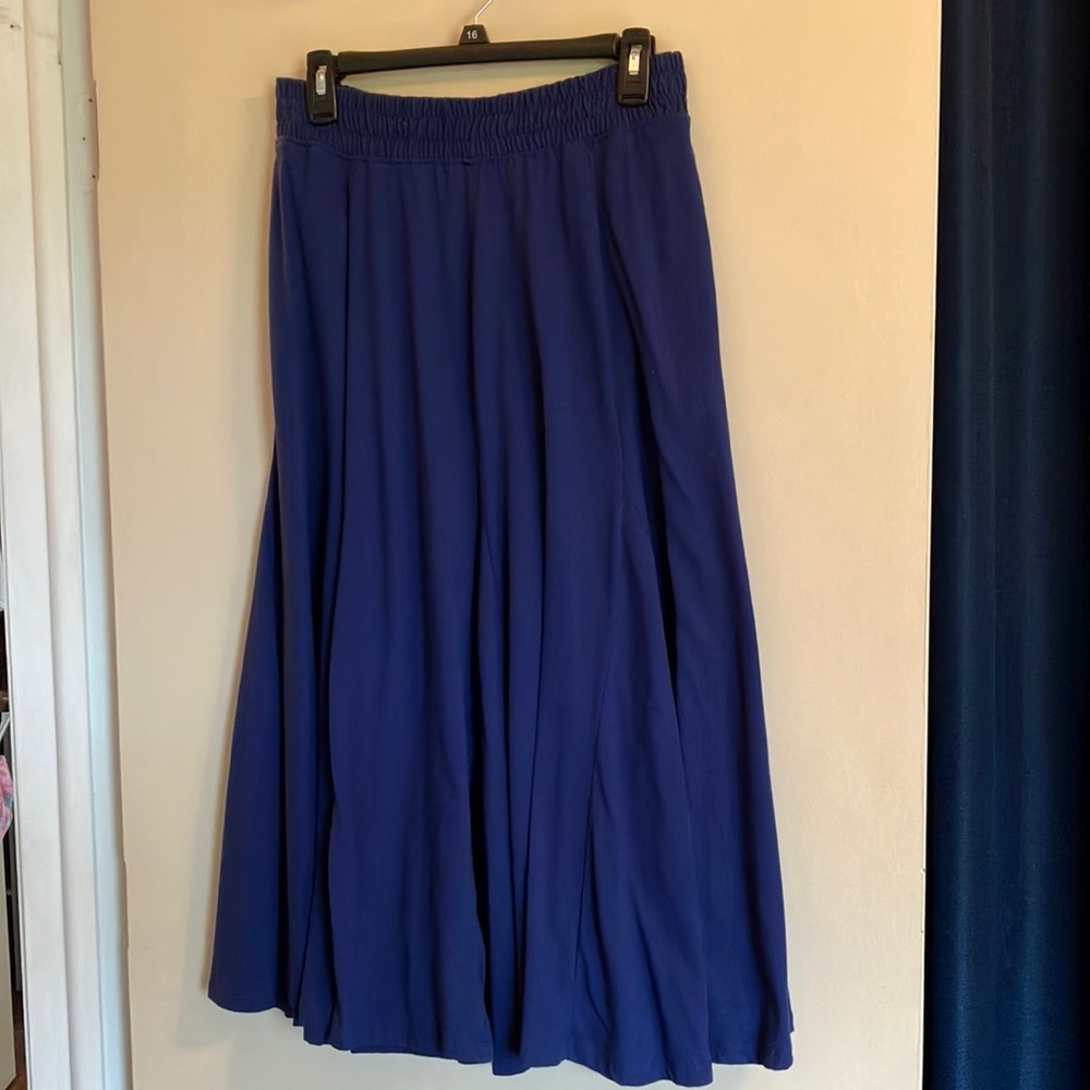 Gorgeous size 14/16 royal blue knit maxi skirt by Woman Within, NWOT!